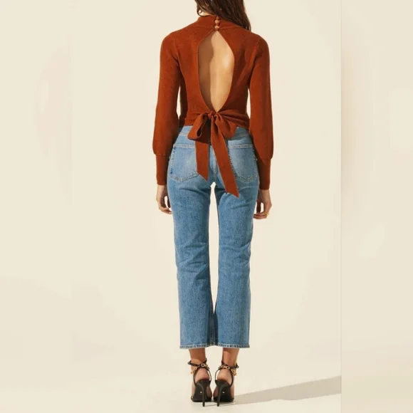 ASTR The Label TIE BACK MOCK NECK SWEATER